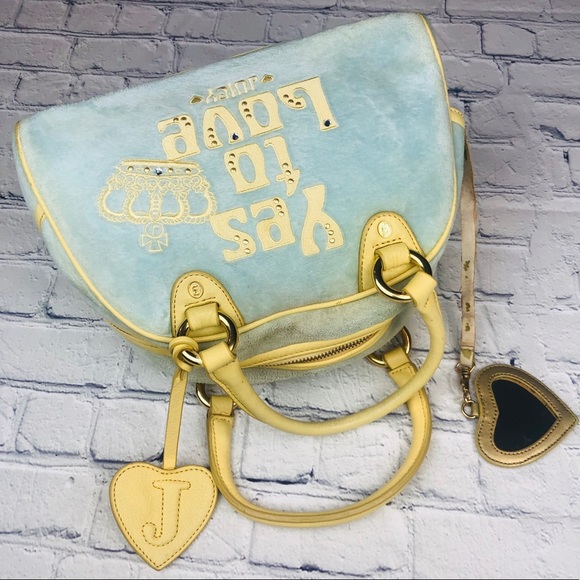 Juicy Couture Handbags - Vintage Juicy Couture Shoulder bag